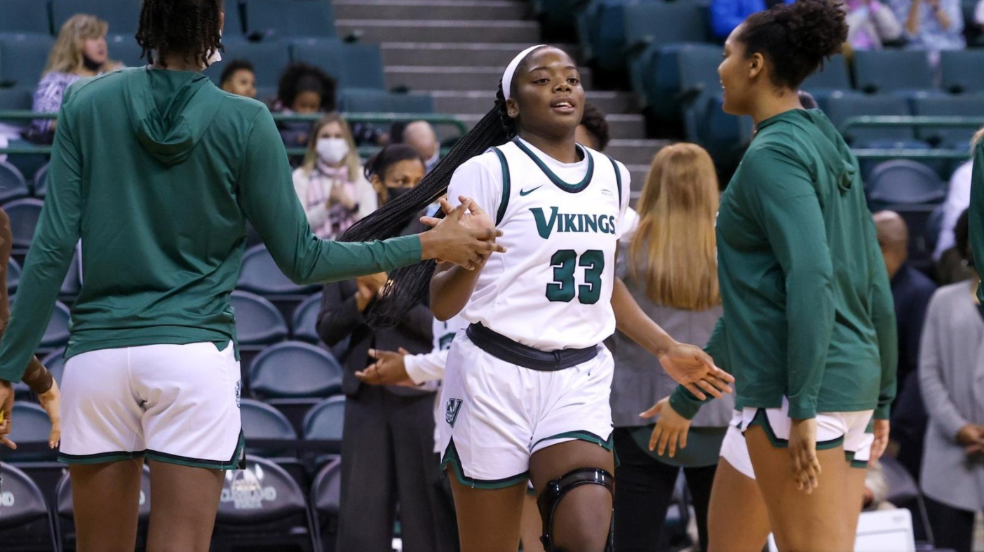 Women’s basketball continues to dominate the Horizon League