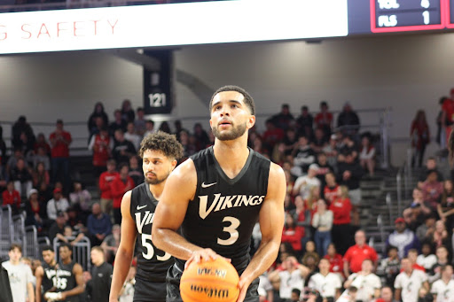 CSU men’s basketball outlasts Canisius in overtime for first win of the season
